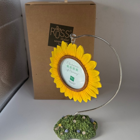Russ Sunflower Photo Frame - Yellow and Green - Picture 4 of 4